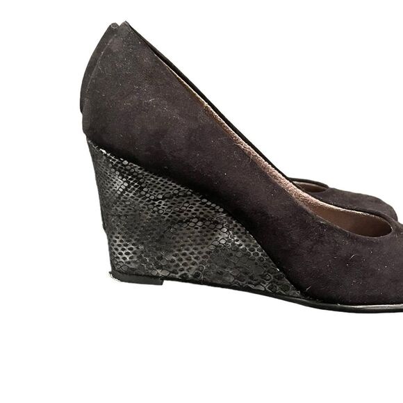 Aerosoles black suede wedges. Size 7‎ - Picture 2 of 9
